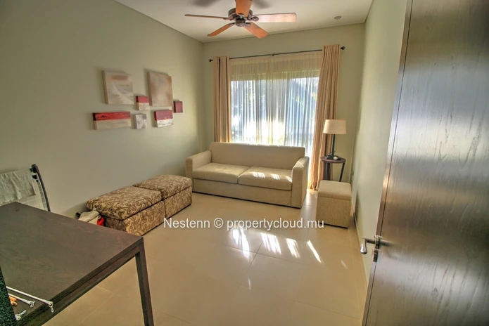 Luxury 3 bedroom apartment in a prestigious estate.