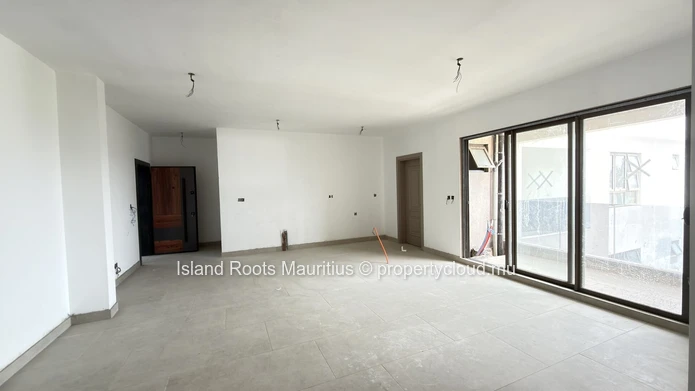 Modern Living in Péreybère – 3-Bedroom Penthouse for Sale (Sole Mandate)