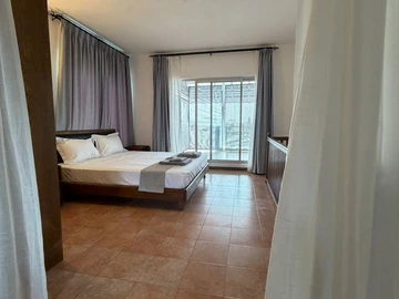 3 Bedroom Townhouse, Duplex
