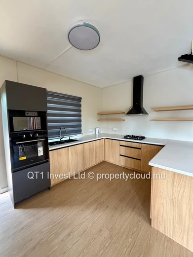 New Villa Close To The Sea In Secured Resdicences