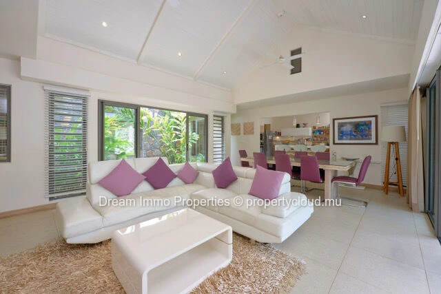 Elegant 3-bedroom villa near the sea at Clos du Littoral, Grand Baie - Mauritius