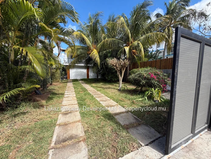 4-Bed Family Home for Rent in Pointe aux Canonniers