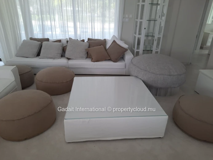 Villa de Luxe à Anahita : Location avec Vue Imprenable sur le Golf