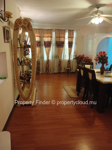 Propriété d'investissement 4 chambres à vendre – Albion