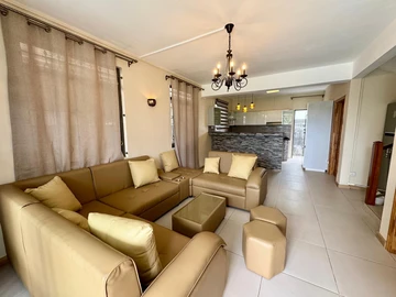 4 Bedroom Villa