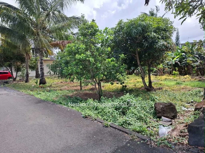 795 m² residential land, just a few steps from the beach. 