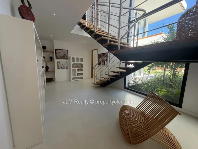 À Vendre : Villa Contemporaine de Prestige de 5 Chambres à Tamarin, Île Maurice