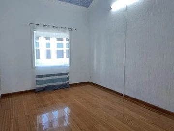 Appartement de 5 Chambres