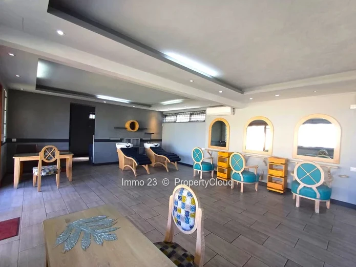 Emplacement commercial - 180m2 - Rose Hill