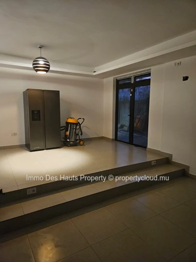 5 Bedroom Duplex semi furnished for sale Floréal 