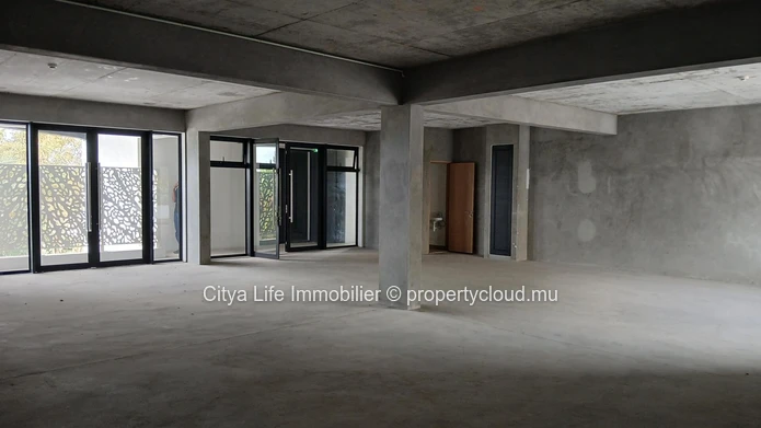 For Rent – Spacious Office with Terrace in Prime Location.