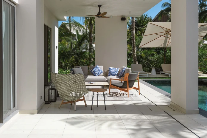 Pointe de Flacq - Villa de Prestige de 3 Chambres