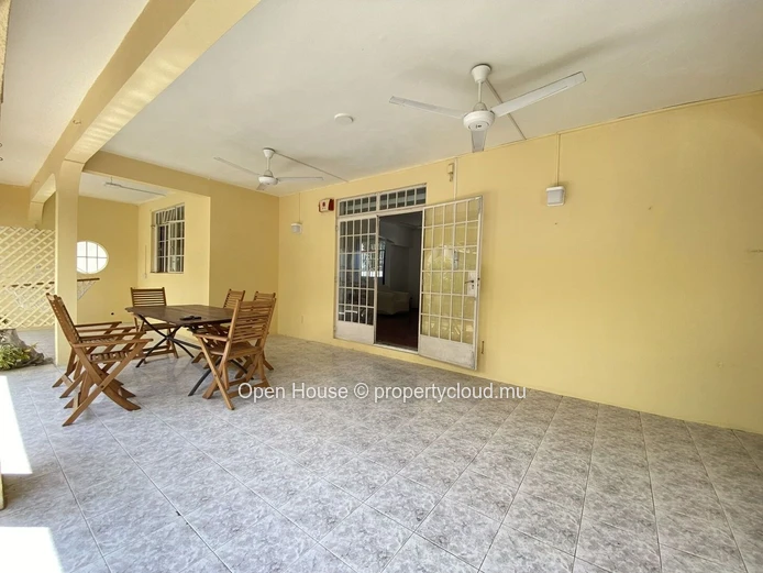 Villa 4 chambres avec piscine à louer à Trou aux Biches