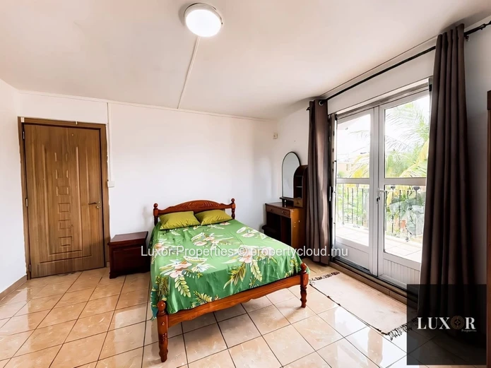 Villa À Louer – Flic En Flac