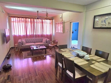 To rent : Unfurnished office space of 110 m², ideally located on the 2nd floor (without elevator) of a building in th...