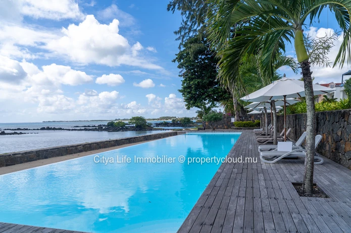 Penthouse meublé de 3 chambres avec piscine à Pointe aux Biches