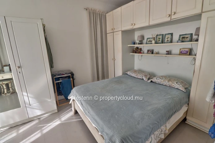 Spacieuse villa traditionnelle en triplex à Sodnac avec 4 chambres, vue sur la mer et la montagne, proche des commodi...