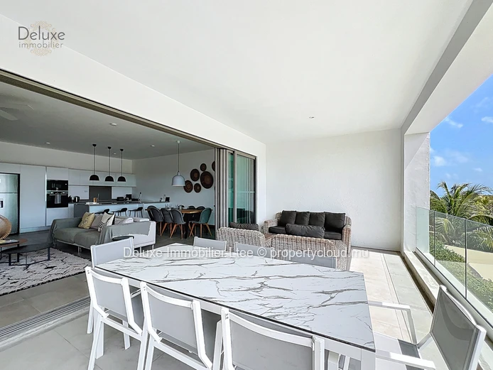 Luxurious 3-BR Apartment in Grand Gaube with Pool Access