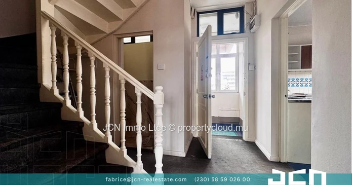 3 bedrooms apartment for rent in the heart of Curepipe