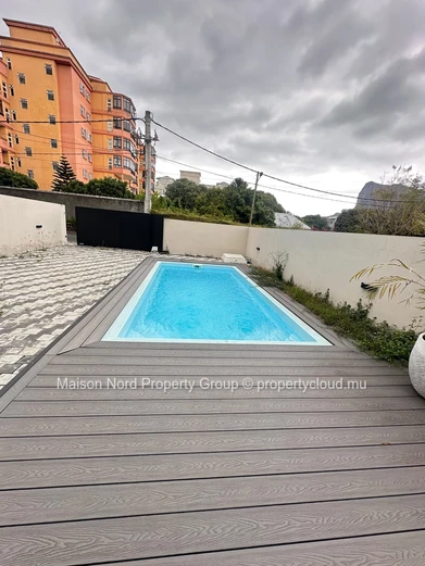 Furnished House with Pool in the Center of Quatre-Bornes