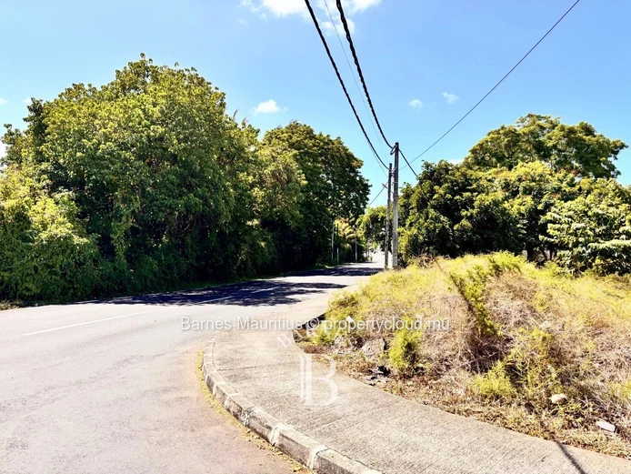 MAHEBOURG - Terrain commercial - 1730 m²