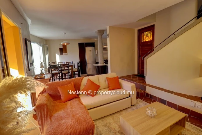 Duplex contemporain 2 chambres dans une résidence sécurisée au bord du lac