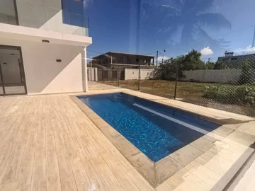 5 Bedroom Villa