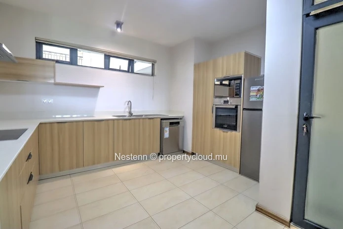 Elegant fully furnished 3-bedroom apartment with stunning views 