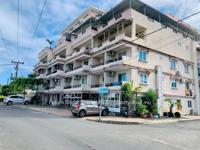 Cozy apartment at only five minutes walk from the beach!