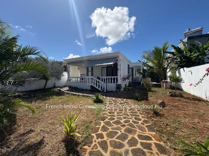 Maison 1 chambre, grand jardin a grand gaube