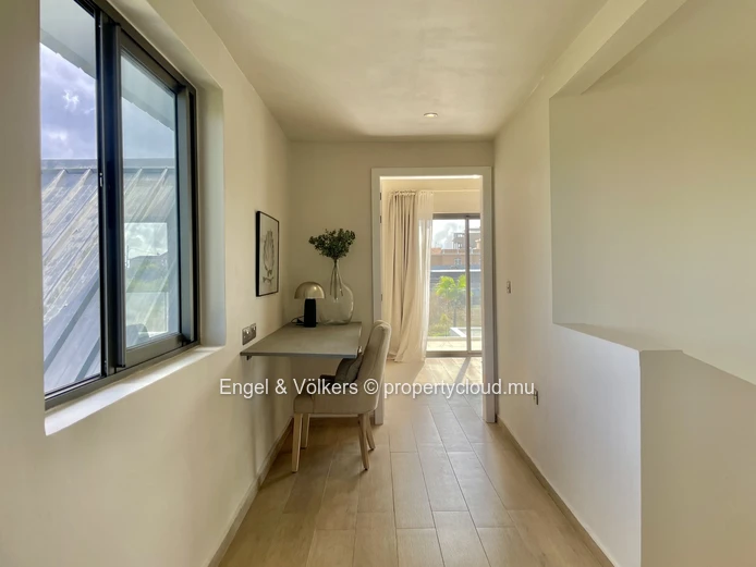 Modern Living in Mont Choisy – 3-Bedroom Villa with Pool