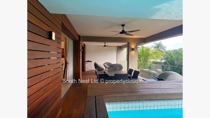  3-Bedroom Beachfront Residence with Private Pool in Tamarin