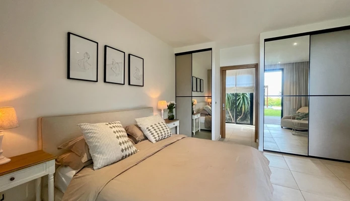 Villa Contemporaine avec des Vues Imprenables.