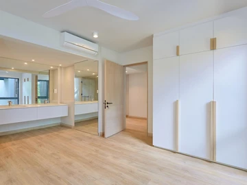 4 Bedroom Apartment
