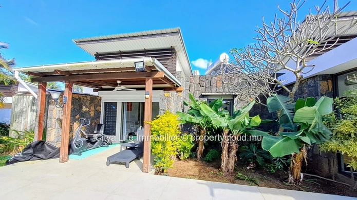 Maison meublée de 300m² avec piscine privée à louer à Grand Baie