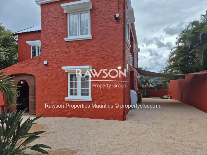 House | 3 Bedrooms | Office Convertible To 4Th Bedroom | Tamarin