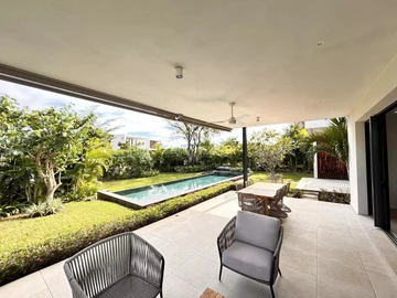 4 Bedroom Villa