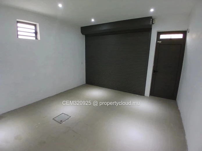 2 Bedrooms Furnished Apartment for Rent – Mont Choisy