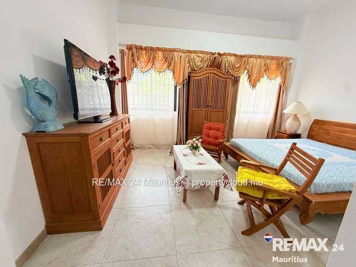 Spacious studio in close proximity to Flic en Flac beach