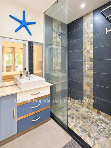 Appartement d’une chambre avec piscine privative et balcon-terrasse à Bain-Bœuf