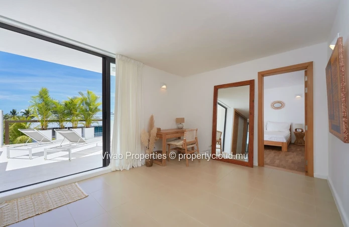 Luxury Penthouse with Stunning Views and Amenities in Mon Choisy - 158m², 3 en-suite Bedrooms, Communal Pool - 525 000€!