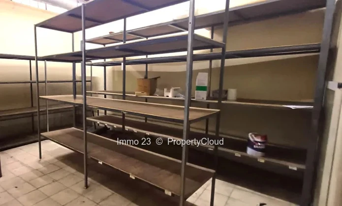Commercial Space - 76.17m2 - Belle Rose (Est) - Ref. EM98860VE