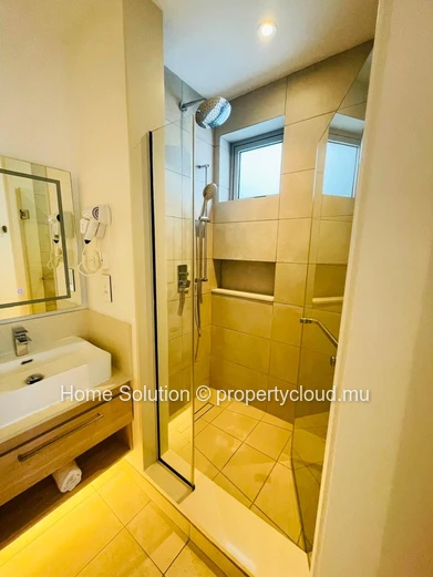 "PET-FRIENDLY" Beachfront Apartment