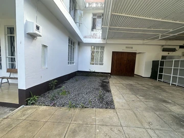 Appartement de 4 Chambres