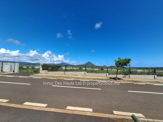 Residential land for sale Magenta Flic en Flac 