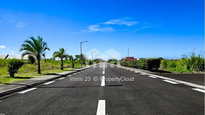 Terrain r00e9sidentiel - 954.5m2 - Beau Vallon - Ref. TE93858VE