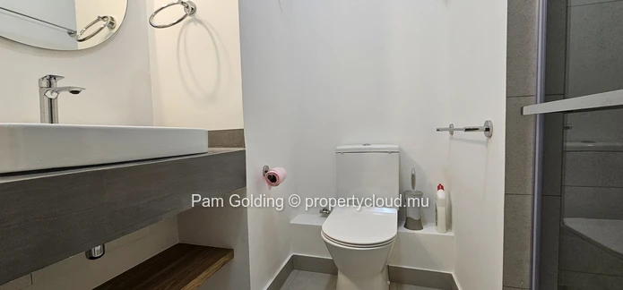 Furnished Two-Bedroom Apartment Overlooking the Pool – Beau Plan Smart City