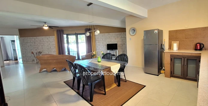 Beautiful 130 m² Apartment with Private Garden and Swimming Pool in Calodyne – 3 Bedrooms Available from 1 August