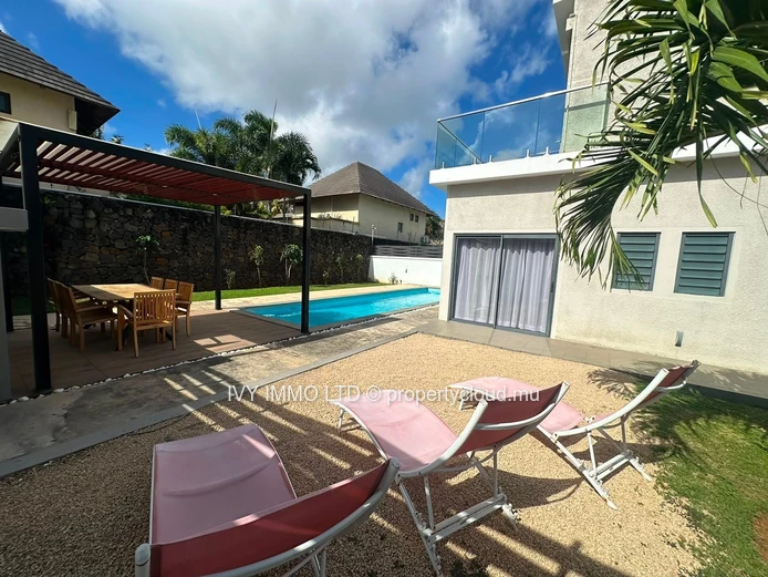 Villa For Rent – Pereybere