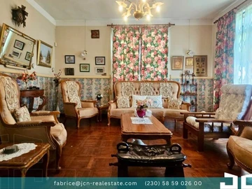 5 Bedroom Villa